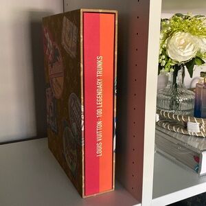 Louis Vuitton Coffee Table Book: 100 Legendary Trunks